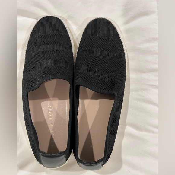 Kelly & Katie Women’s Slip-on Sneaker - Picture 3 of 7